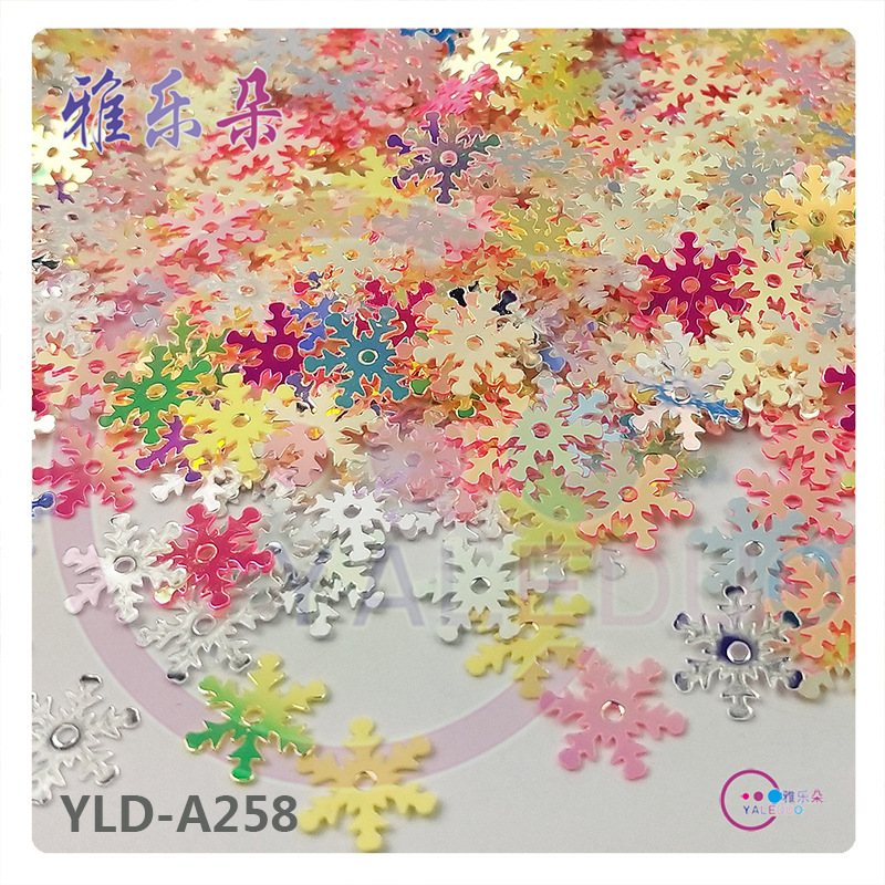 10mm Snowflake PVC Paillette Christmas Dress up Slim Phone Case Filling DIY Ornament Clothing Materials Accessories