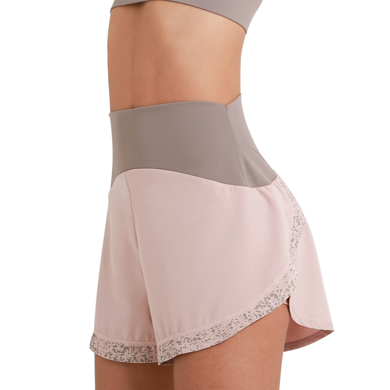 Erun&#039;s new running shorts LULU version of women&#039;s Glow-out running yoga shorts has a skinny, quick-drying print