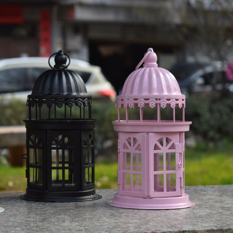 European Style Retro Iron Art Windproof Glass Wedding Storm Lantern Bird Cage Candle Holders Barn Lantern Gift Wedding Romantic Ornaments