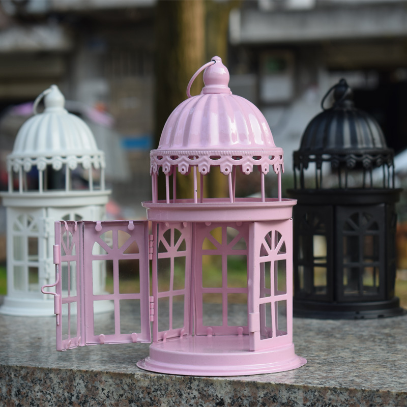 European Style Retro Iron Art Windproof Glass Wedding Storm Lantern Bird Cage Candle Holders Barn Lantern Gift Wedding Romantic Ornaments