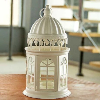 European Style Retro Iron Art Windproof Glass Wedding Storm Lantern Bird Cage Candle Holders Barn Lantern Gift Wedding Romantic Ornaments