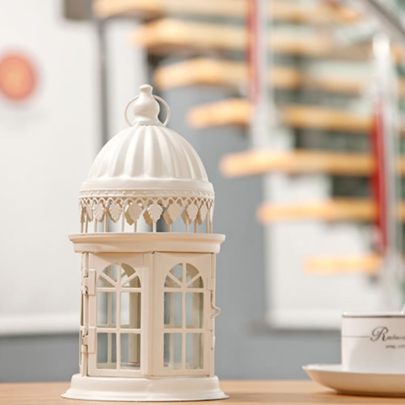 European Style Retro Iron Art Windproof Glass Wedding Storm Lantern Bird Cage Candle Holders Barn Lantern Gift Wedding Romantic Ornaments