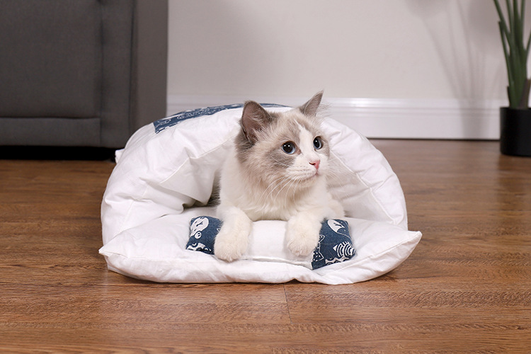 Cat Nest Cat Sleeping Bag Closed Removable and Washable Cat Bed Winter Warm Pet Bed Dog Kennel Four Seasons Universal