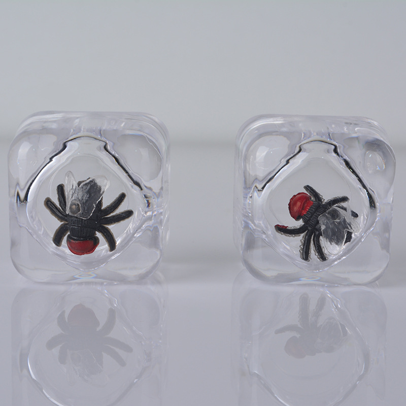 Whole-Person Trick Toy Simulation Ice Cube Worm Fly Caterpillar Scary Prank Ice with Insect