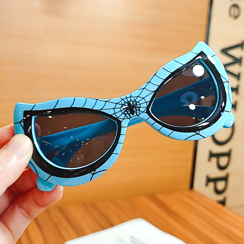 Kid's Eyewear UV-Proof Sunglasses Spider-Man Sunscreen for Boys Sunglasses Toy Glasses Kid's Eyewear UV-Proof Sunglasses Spider-Man Sunscreen for Boys Sunglasses Toy Glasses