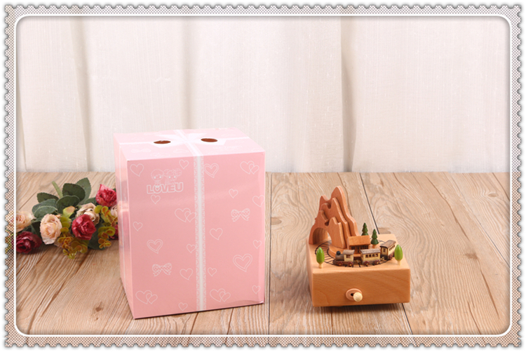 Roller coaster type solid wood material music box fashion octave box Roller coaster type solid wood material music box fashion octave box