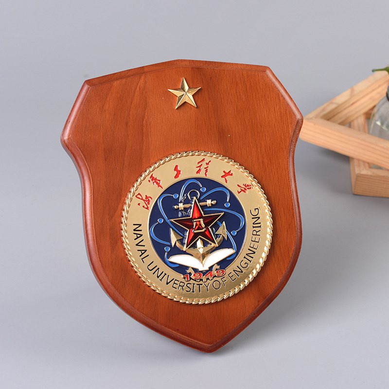 Customized Souvenir Metal Wooden Shield PLA Medal Soldier Licensing souvenir