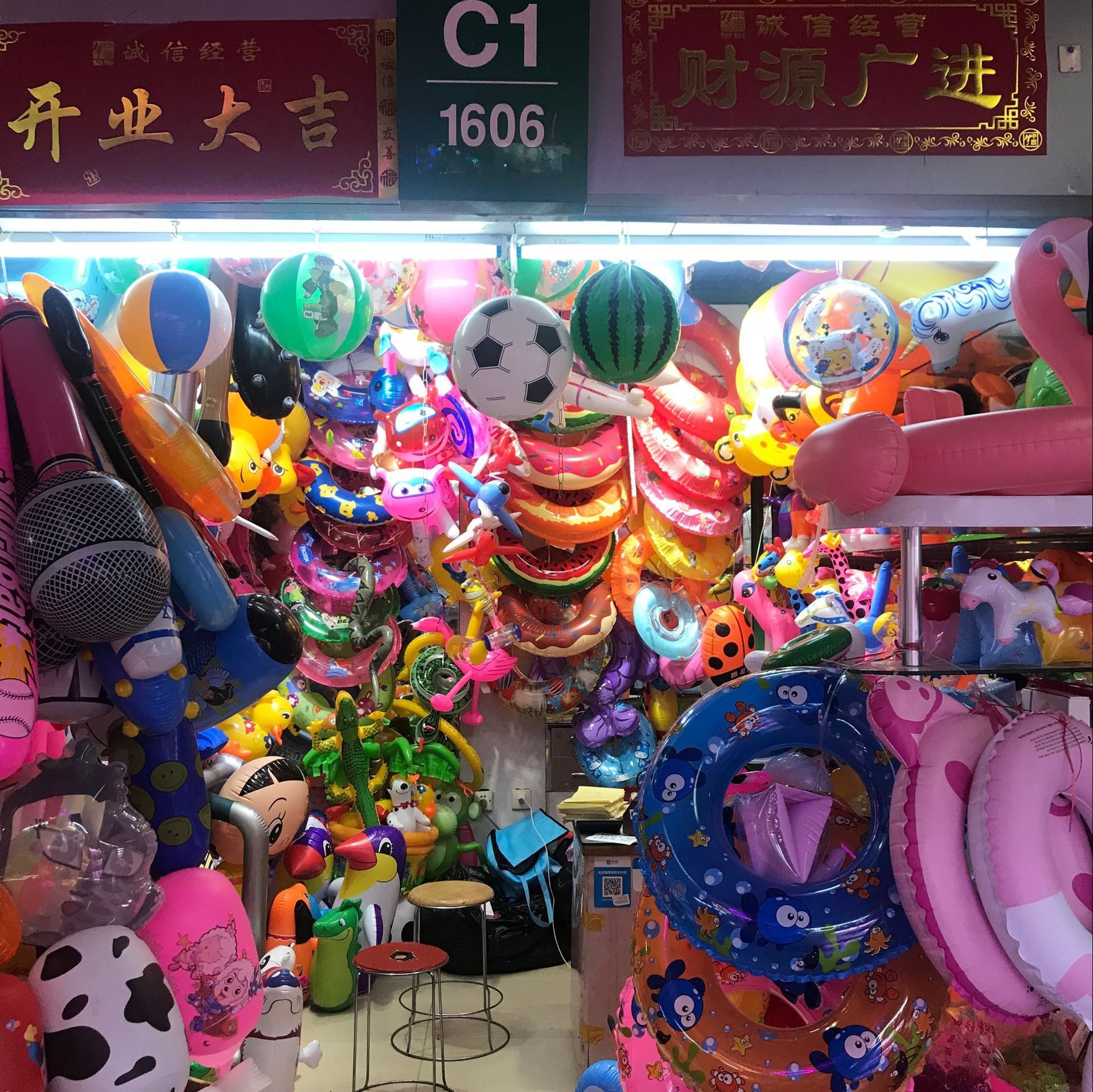 Factory Direct Sales Inflatable Horse Wholesale Custom Inflatable Rainbow Horse Red Inflatable Simulation Horse Children's Toys Factory Direct Sales Inflatable Horse Wholesale Custom Inflatable Rainbow Horse Red Inflatable Simulation Horse Children's Toys