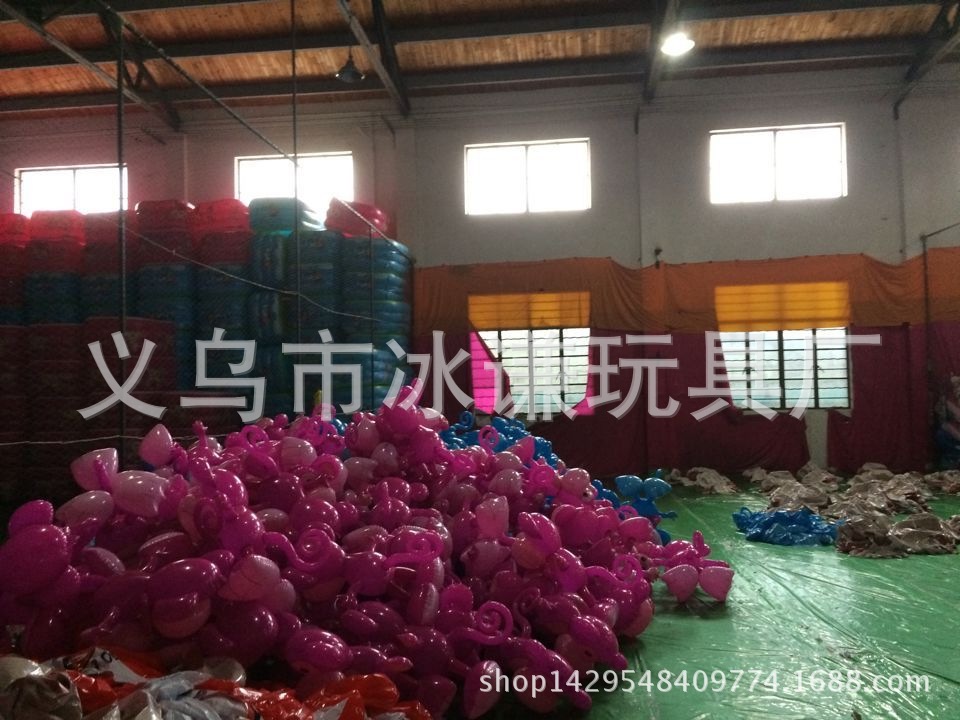 Inflatable toys inflatable toys for children with black whale sharks Inflatable toys inflatable toys for children with black whale sharks