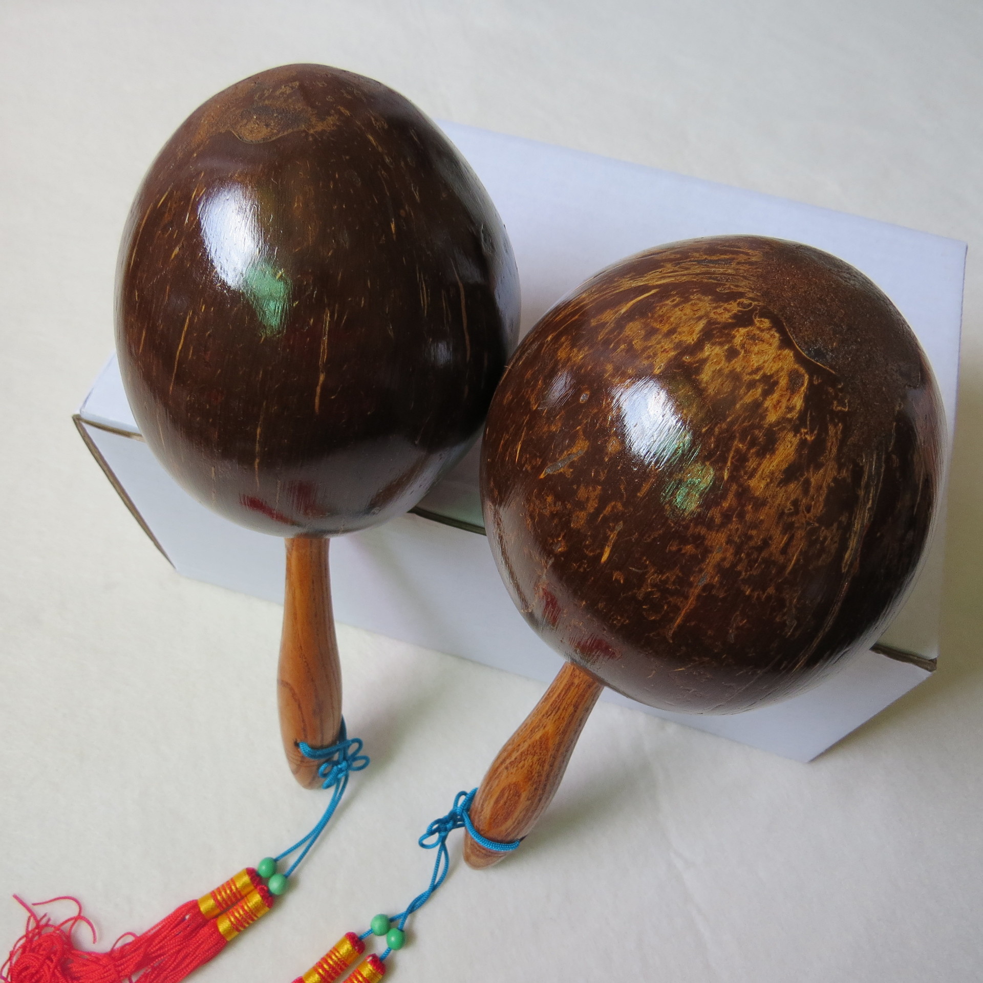 Coconut Sand Ball Coconut Shell Sand Hammer KTV Ballroom Props Square Dance Large Sand Hammer Coconut Sand Ball Coconut Shell Sand Hammer KTV Ballroom Props Square Dance Large Sand Hammer