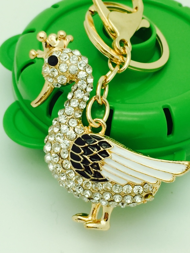 Duck crown diamond key buckle drill metal alloy diamond pendant car decorative package Duck crown diamond key buckle drill metal alloy diamond pendant car decorative package