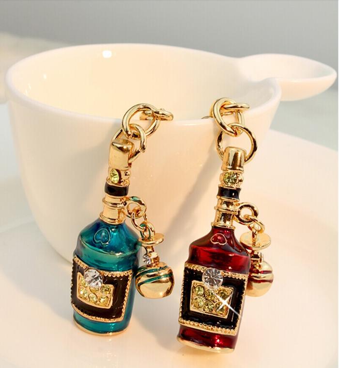 Bottle Keychain diamond drill key buckle Alloy Car Keychain bags Bottle Keychain diamond drill key buckle Alloy Car Keychain bags