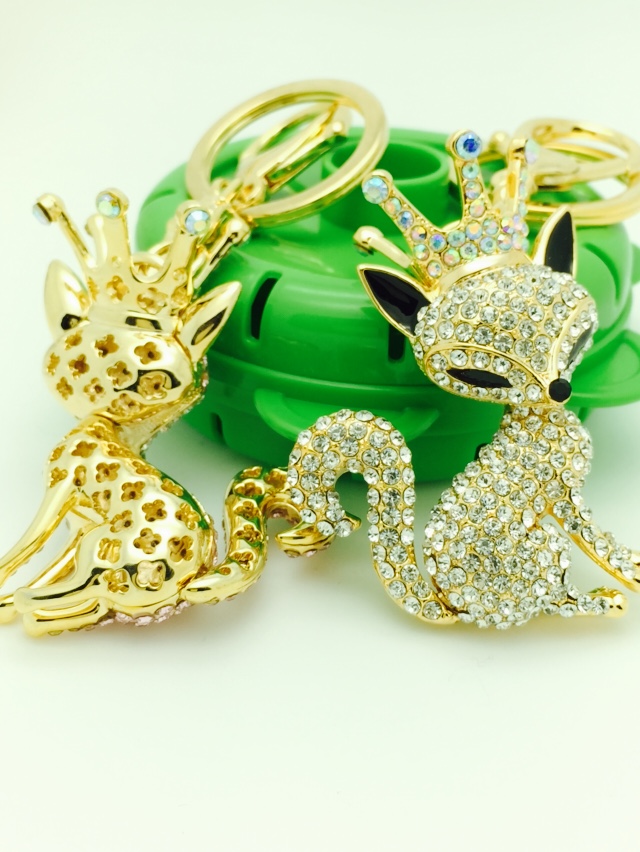 Crown cute fox diamond key buckle alloy drill pendant car diamond gift bag ornaments Crown cute fox diamond key buckle alloy drill pendant car diamond gift bag ornaments