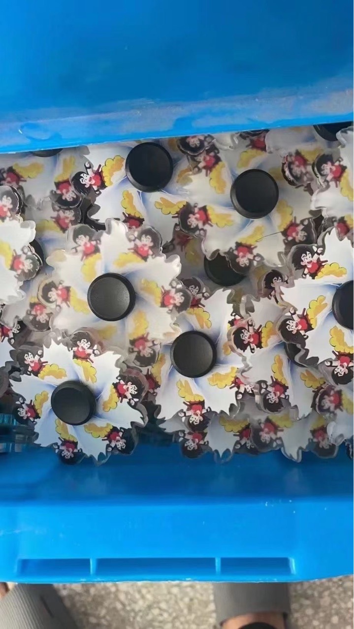 Fingertip Gyro Tik Tok New Running Dynamic Gyro Anime Naruto Sasuke 3D Animation Hand Spinner
