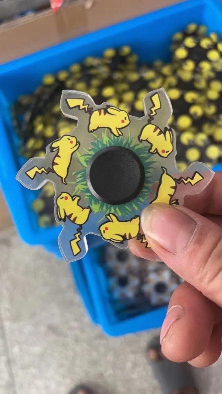 Fingertip Gyro Tik Tok New Running Dynamic Gyro Anime Naruto Sasuke 3D Animation Hand Spinner
