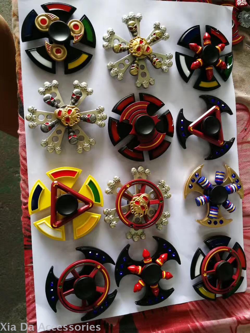 Hand spinner fingertip Gyro Zinc alloy Gyro 2-8 yuan Hand spinner fingertip Gyro Zinc alloy Gyro 2-8 yuan