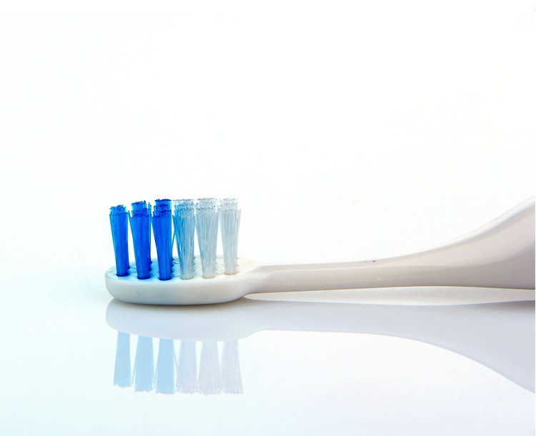 Export OEM Adult and Children Toothbrush Gift Battery Sonic Electric Toothbrush Factory Direct Sales