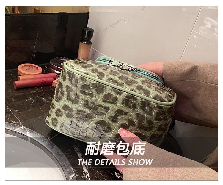 Cross-Border Fashion Leopard Print Small Bag Women's Bag 2021 Trendy New Korean Style Ins Internet Celebrity Versatile Handheld Cosmetic Bag Pu