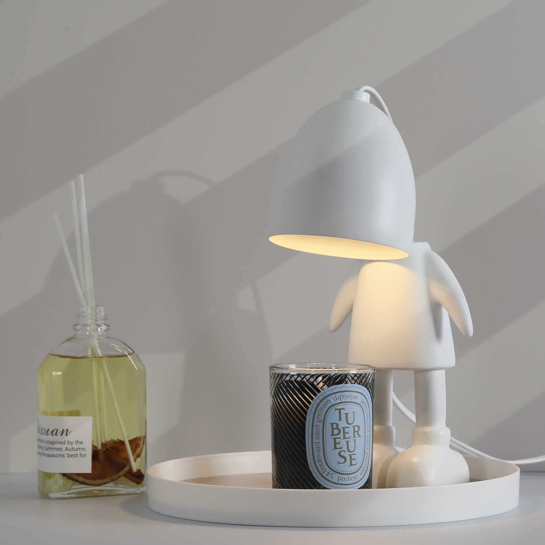 Aromatherapy Candle Robot Wax Melting Lamp Ins Simple Girly Bedroom Bedside Decorations Wax Melting Candle Fragrance Lamp