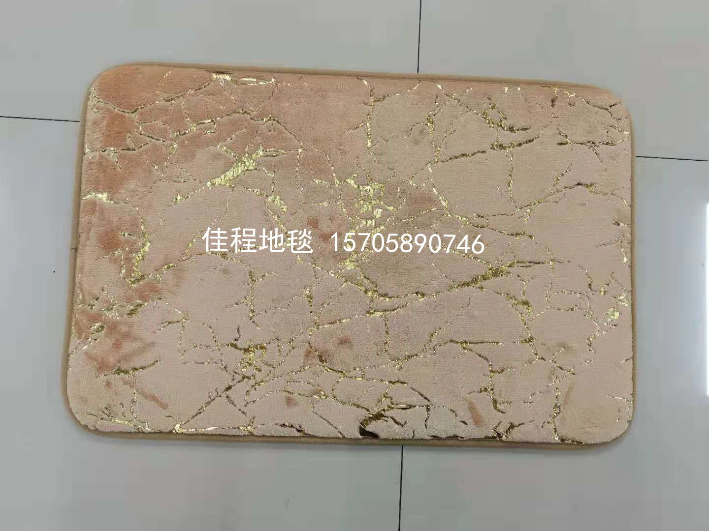 New Flannel Gilding Floor Mat Blonde Velvet Floor Mat Door Mat Non-Slip Mat Golden Crack Floor Mat Large New Flannel Gilding Floor Mat Blonde Velvet Floor Mat Door Mat Non-Slip Mat Golden Crack Floor Mat Large