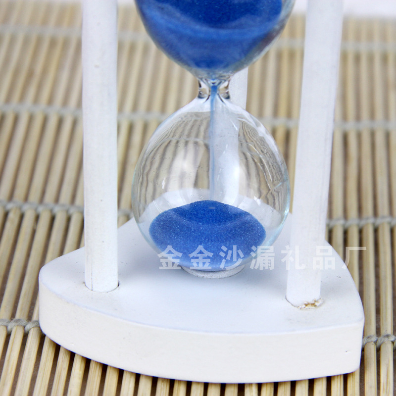 White heart shaped wooden shelves leak new creative hourglass timer wooden hourglass gift crafts White heart shaped wooden shelves leak new creative hourglass timer wooden hourglass gift crafts