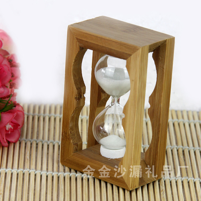 The Qixi Festival romantic gift time hourglass hourglass bamboo wholesale