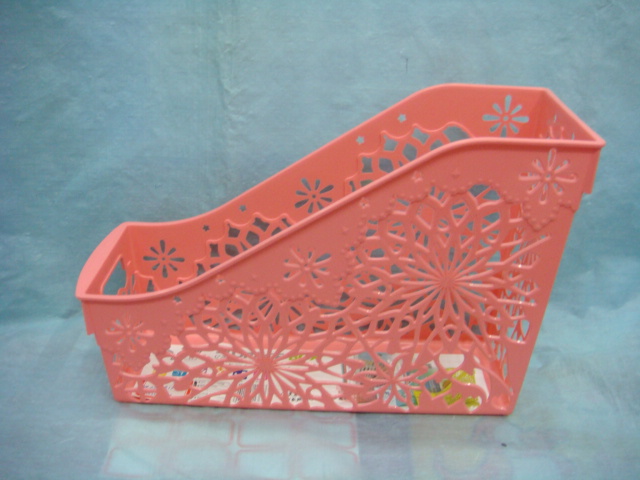 File frame storage baskets are often used as storage baskets
