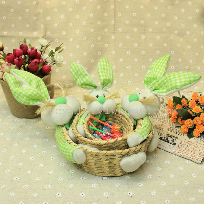 Green gingham Easter Bunny three piece woven storage baskets can hold Easter egg decoration storage Green gingham Easter Bunny three piece woven storage baskets can hold Easter egg decoration storage