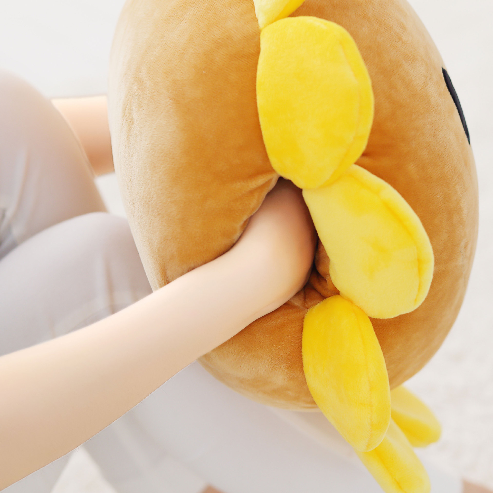SUNFLOWER Bolster Sunflower Hand Warmers Hand Cushion Sunshine Smiley Face Activity Afternoon Nap Pillow Gift Customization