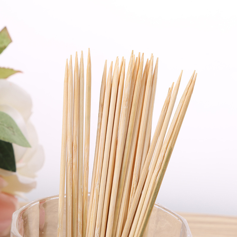4*40 Wide round Bamboo Sticks 50 Pieces Disposable Barbecue Sticks Good Smell Stick Lamb Skewers Bamboo Barbecue Tools 4*40 Wide round Bamboo Sticks 50 Pieces Disposable Barbecue Sticks Good Smell Stick Lamb Skewers Bamboo Barbecue Tools