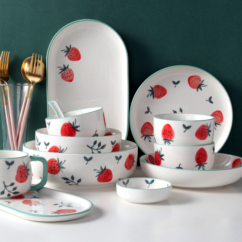 New Strawberry Pattern Household Dining Bowl Plate Cute Girl Heart Ceramic Tableware Underglaze Color Shallow Plate Sauce Dish Rice Bowl