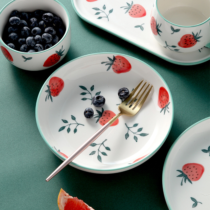 New Strawberry Pattern Household Dining Bowl Plate Cute Girl Heart Ceramic Tableware Underglaze Color Shallow Plate Sauce Dish Rice Bowl