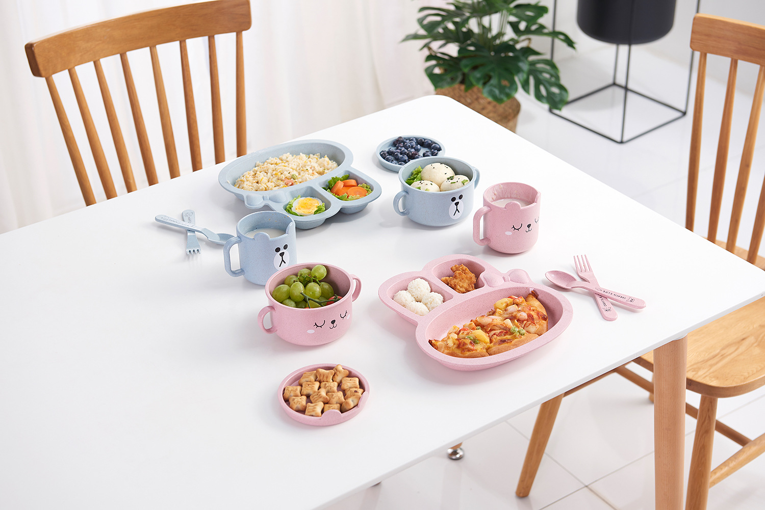 Maixiang Rabbit Plate Children's Cartoon Wheat Straw Tableware Set Kindergarten Baby Grid Plate Drop-Resistant Maixiang Rabbit Plate Children's Cartoon Wheat Straw Tableware Set Kindergarten Baby Grid Plate Drop-Resistant