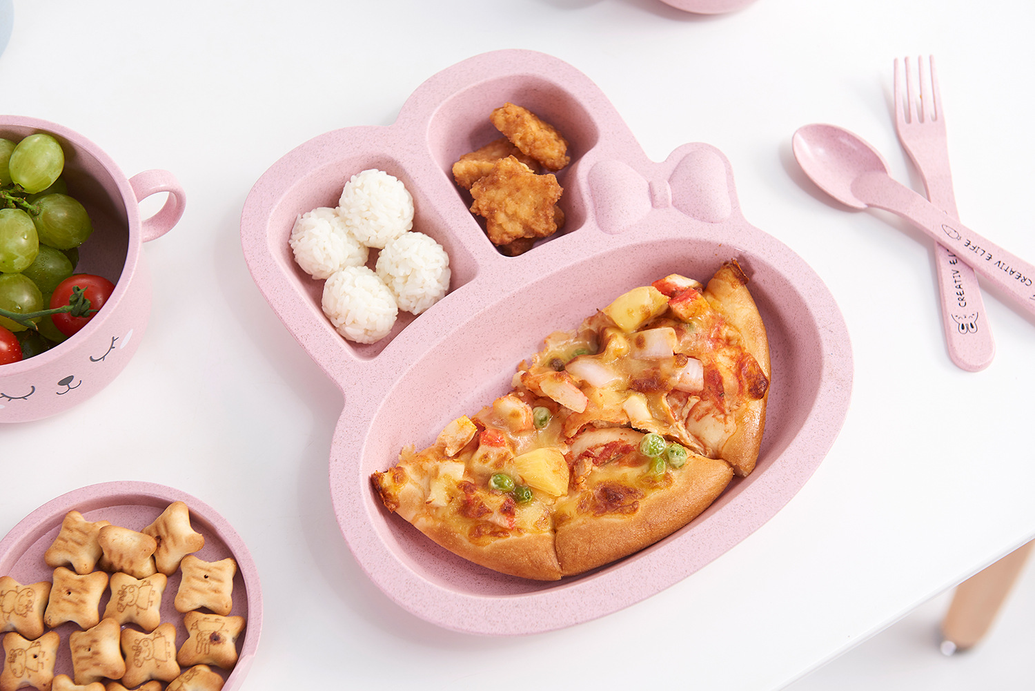 Maixiang Rabbit Plate Children's Cartoon Wheat Straw Tableware Set Kindergarten Baby Grid Plate Drop-Resistant Maixiang Rabbit Plate Children's Cartoon Wheat Straw Tableware Set Kindergarten Baby Grid Plate Drop-Resistant