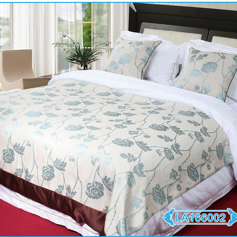 Luxury five-star hotel where the hotel supplies bed linen bed cover bed flag