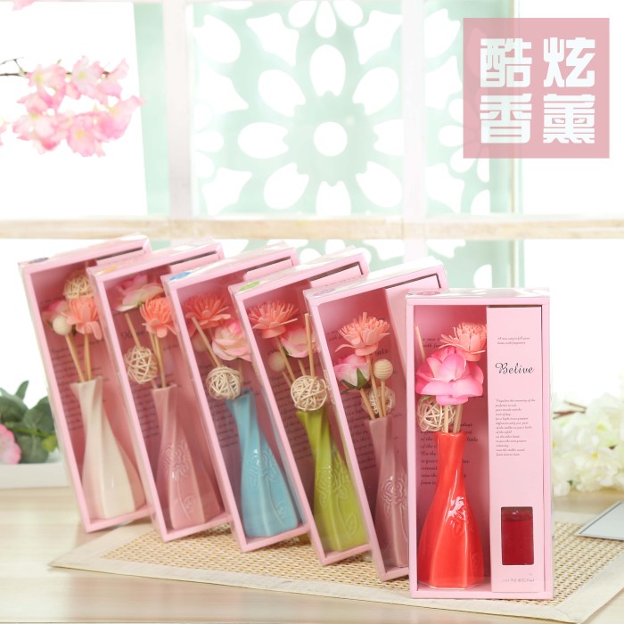Golden Gift Set Glass Bottle Aroma Reed Diffuser Home Perfume With Rattan Sticks 