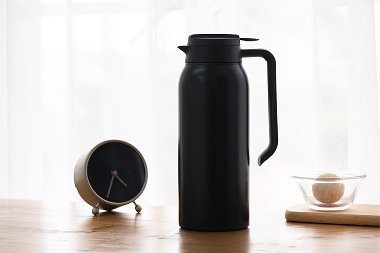 Stainless Steel Vacuum Insulated Pot Thermo Domestic Hot Water Pot Thermos Bottle 316 Liner Thermal Insulation Kettle Gift Stainless Steel Vacuum Insulated Pot Thermo Domestic Hot Water Pot Thermos Bottle 316 Liner Thermal Insulation Kettle Gift