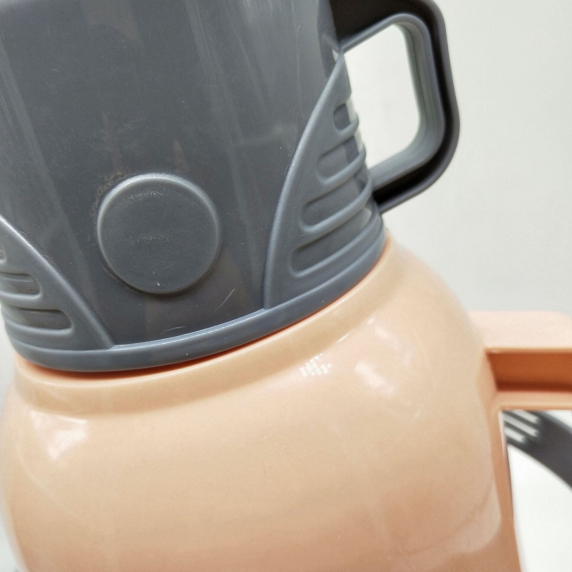 7111 Household Thermo Thermal Pot with Lid Hot Water Bottle with Handle Household Special Thermo Factory Wholesale