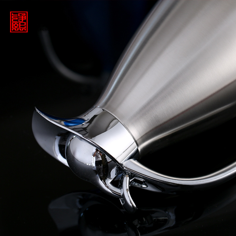 Stainless Steel Vacuum Coffee Pot Thermal Carafe Household 304 Thermo European-Style Hot Water Bottle 2L