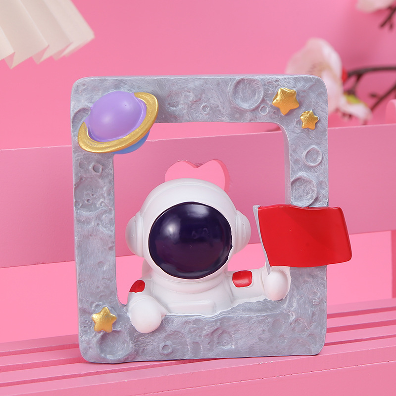 Space Trip Chuangyu Star Astronaut Hang Xiaoyu Blind Box Toy Doll Resin Craft Hand-Made Doll for Children Space Trip Chuangyu Star Astronaut Hang Xiaoyu Blind Box Toy Doll Resin Craft Hand-Made Doll for Children