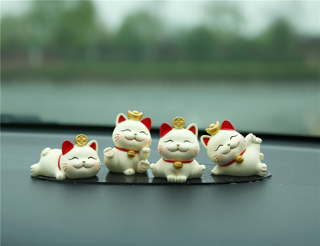 Creative Fortune Cat Car Decoration Resin Crafts Cake Decorative Ornaments Lottery Gift Small Gift Wholesale Creative Fortune Cat Car Decoration Resin Crafts Cake Decorative Ornaments Lottery Gift Small Gift Wholesale
