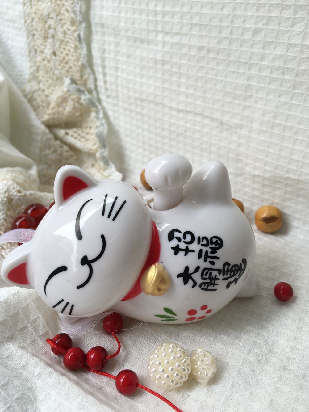 Cat Big Fortune Solar Power Vehicle Interior Decoration Supplies Thousands of TwoBedroom Cat Sticking Diamond White Cat