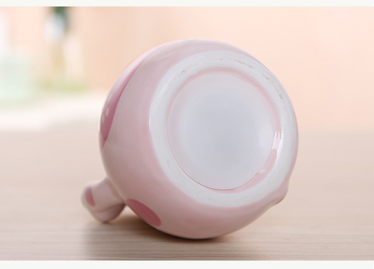 Creative European Wedding fortune cat happy candy box Creative European Wedding with hand gift baby full moon company return gift box Creative European Wedding fortune cat happy candy box Creative European Wedding with hand gift baby full moon company return gift box