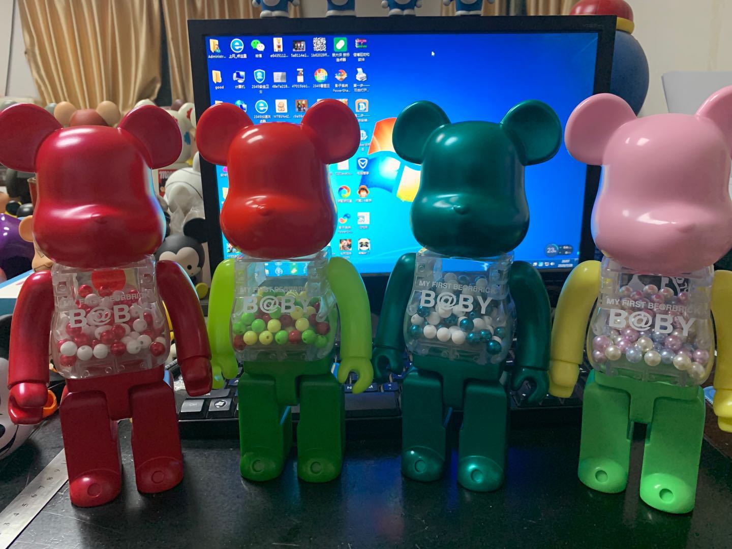 A Variety of 400% 28cm Bearbrick Qianqiu Bear Iron Man Fortune Cat Movable Garage Kits Model Furnishing Articles