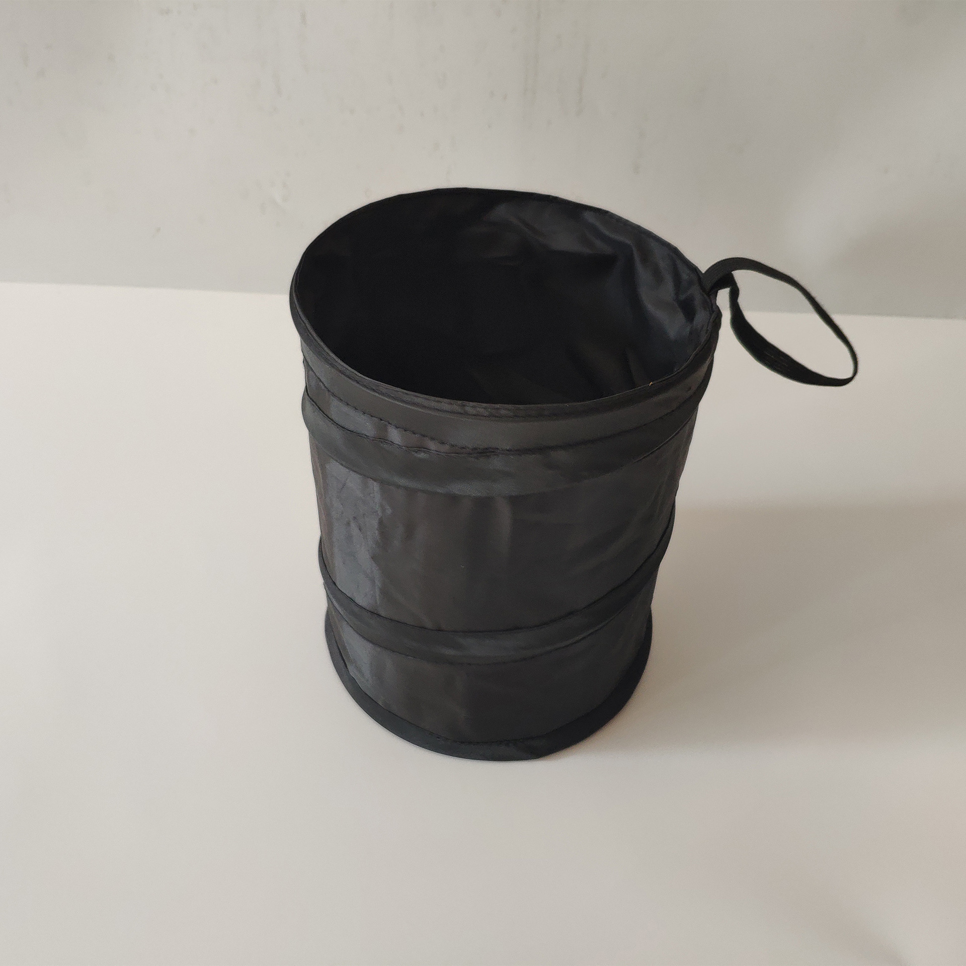 Foldable MultiFunctional Hanging Car Garbage Can Car Storage Bucket Car Seat Back Storage Bag Trash Can