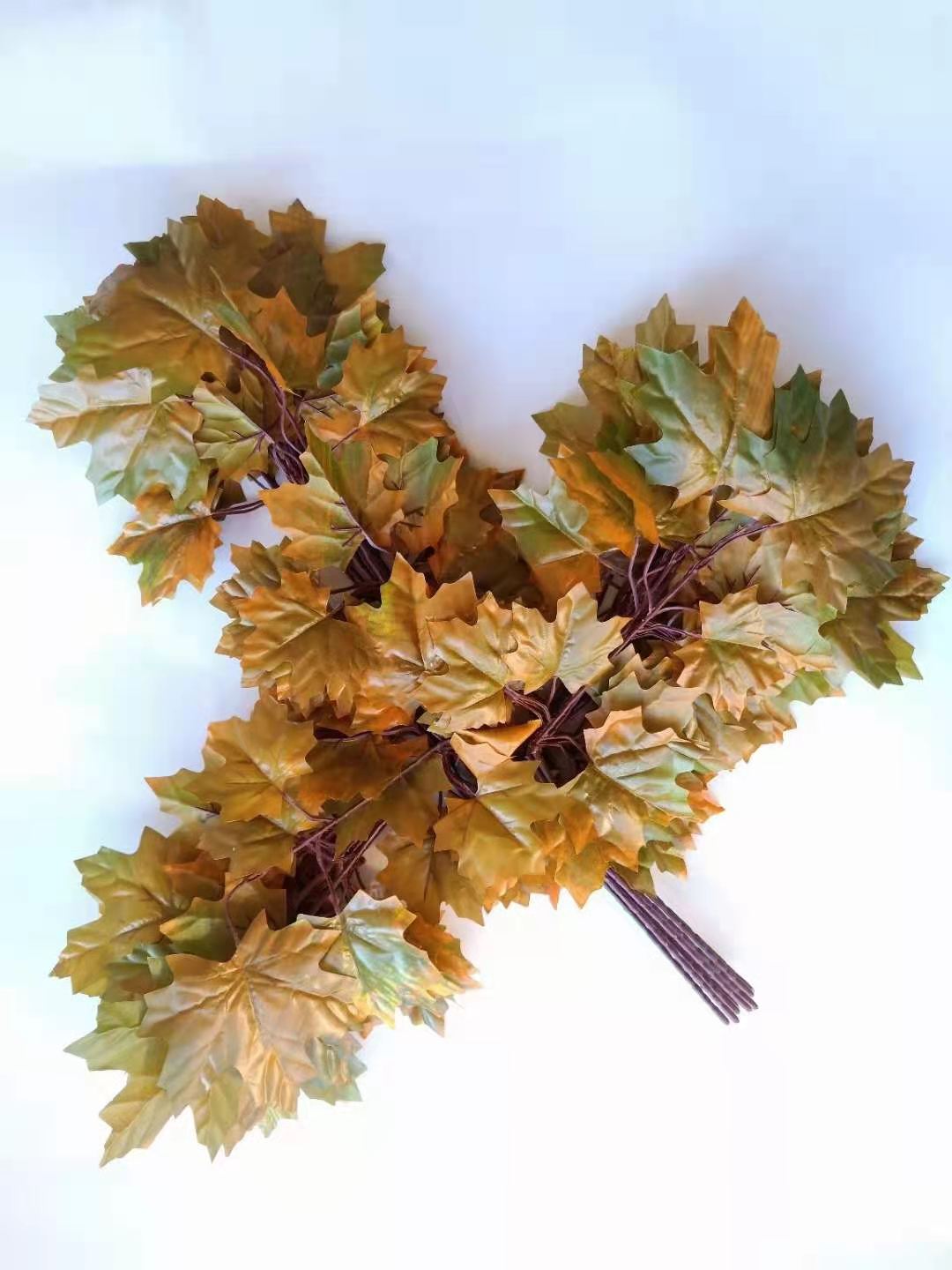 Artificial Flower Fake Tree Leaves Artificial Tree Decoration Plastic Branches Green Leaf Decoration Artificial Plant Artificial Flowers Rattan