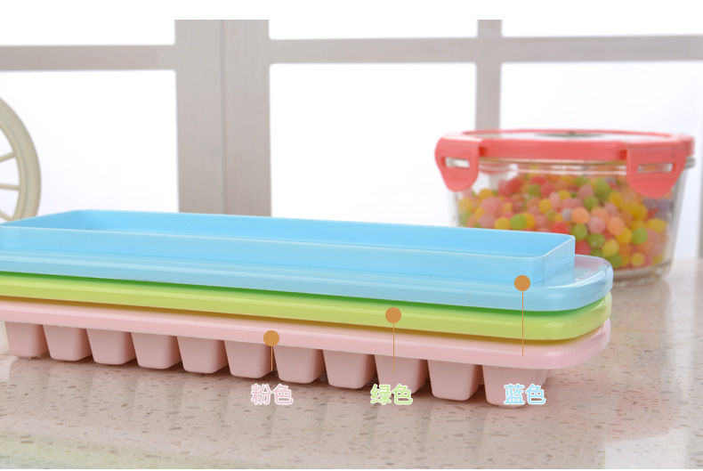 Manufacturers direct 33 grids with lid ice shelf with crisper ice shelf ice cube tray was creative ice box ice shovel wholesale
