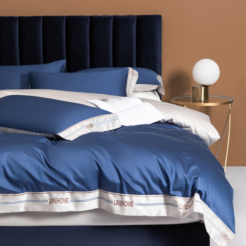Four Seasons Universal Solid Color Four-Piece Set High-End 100 Quilt Cover Bed Sheet 4 Embroidery Wide Edge Bedding Set