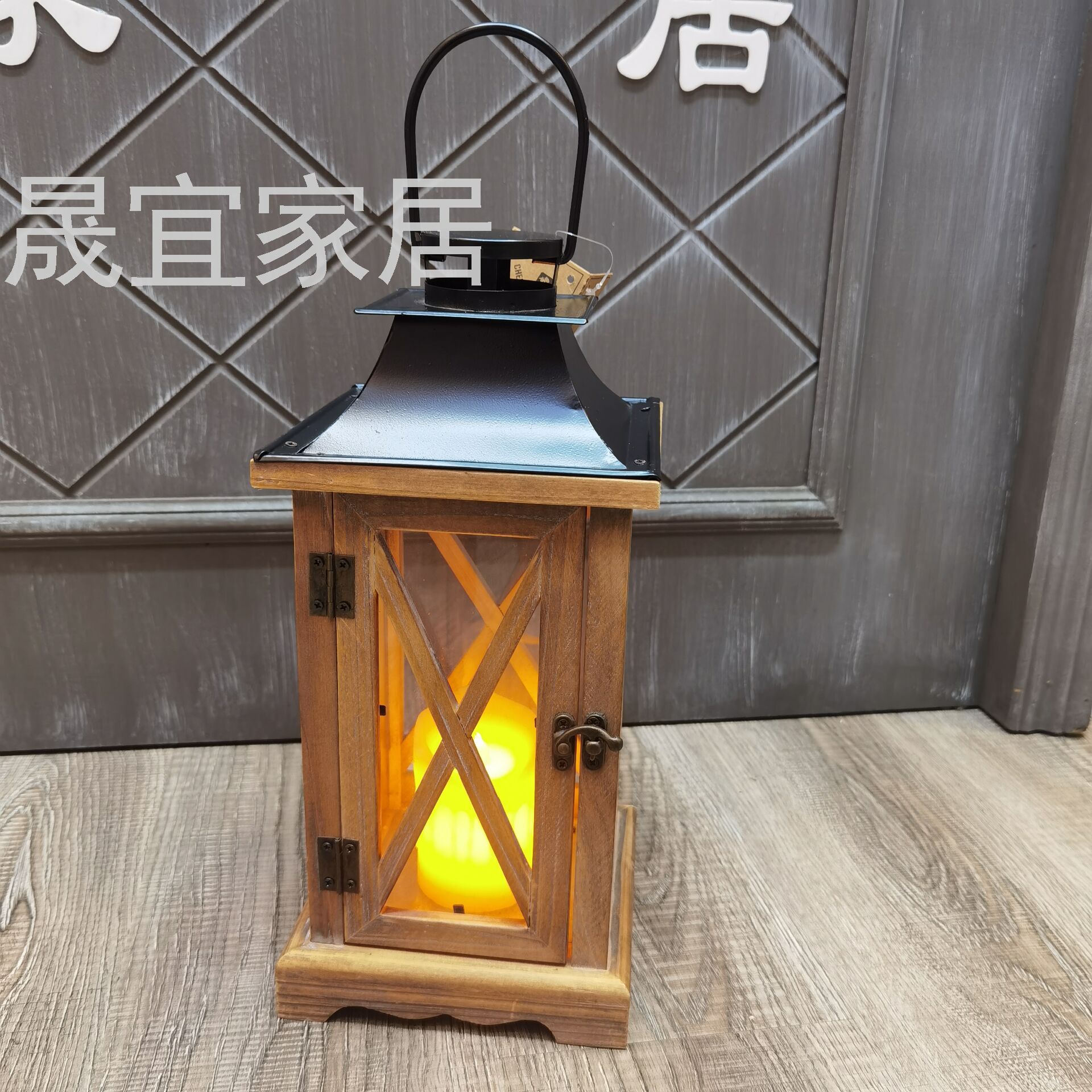 European-Style Storm Lantern Candlestick Floor Aromatherapy Candle Log Iron Storm Lantern Craftwork Storm Lantern Bedroom Decoration