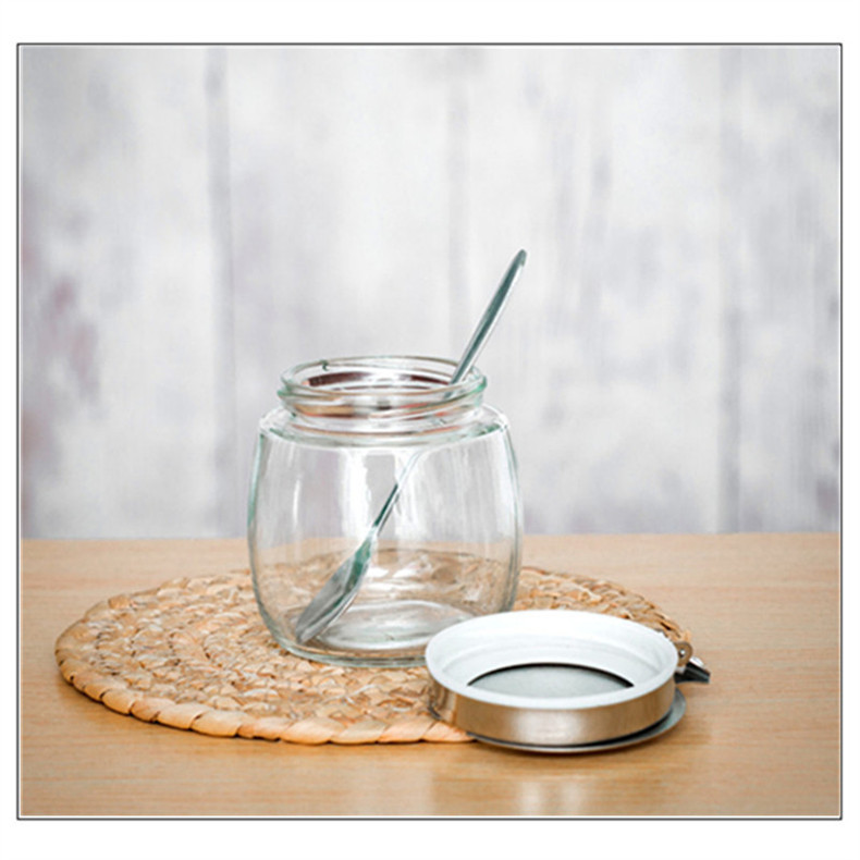 Kitchen supplies salt shaker seasoning box Restaurant pepper shaker sauce jar glass seasoning jar seasoning jar home Kitchen supplies salt shaker seasoning box Restaurant pepper shaker sauce jar glass seasoning jar seasoning jar home